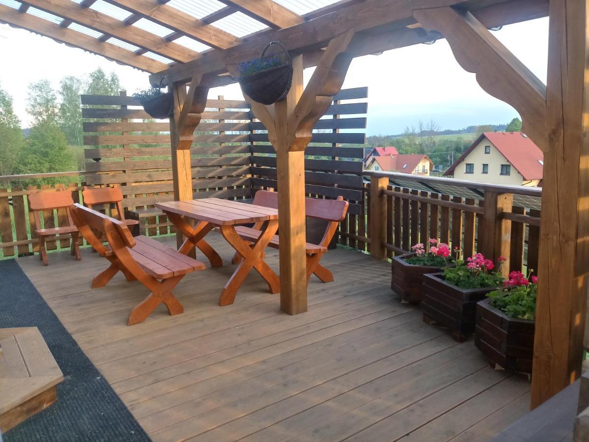 Domek Na Skarpie Zubrzyca Dolna Bagian luar foto